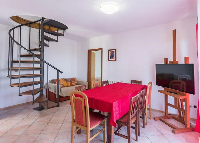 Giuliano Apartment *